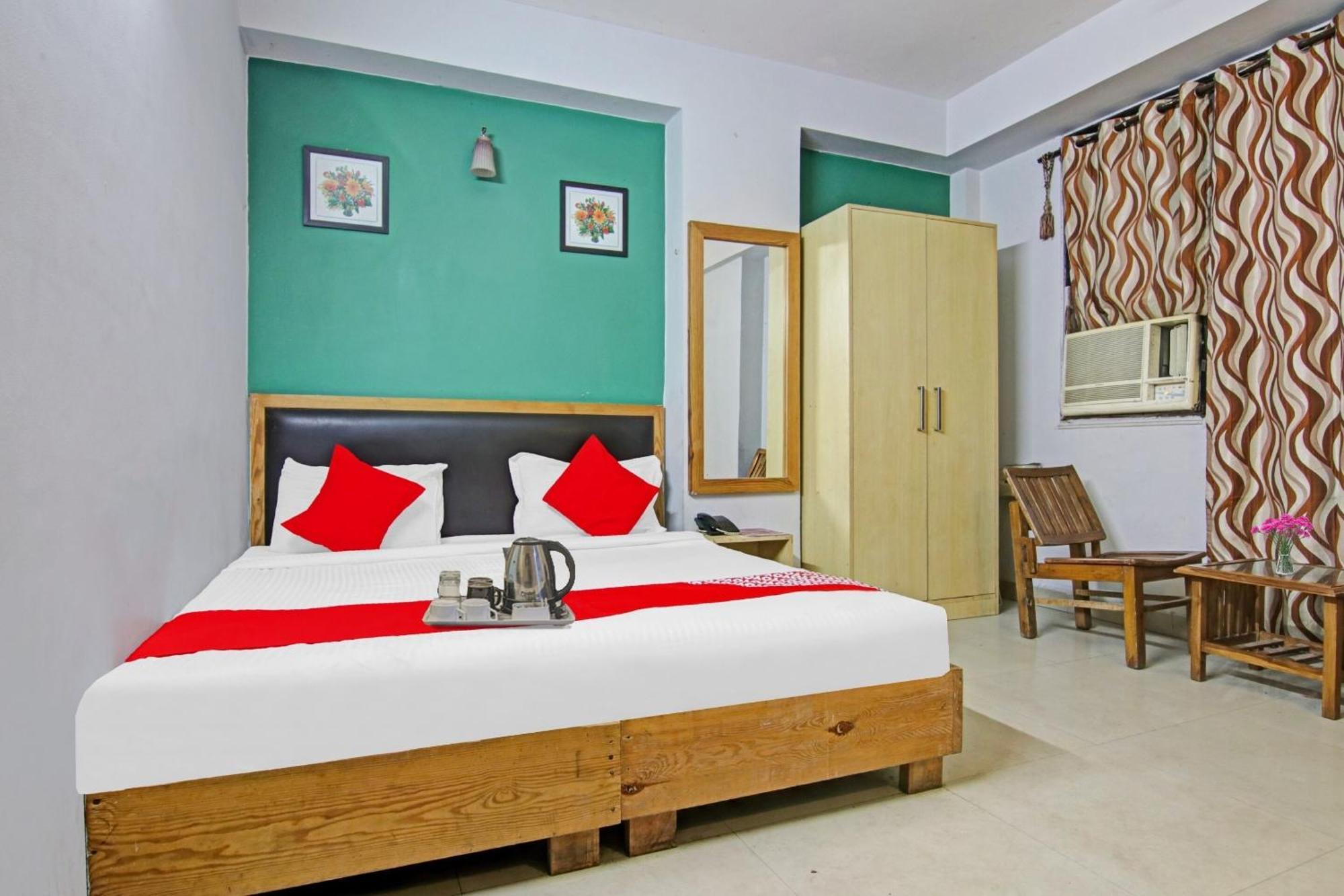 Hotel O Flagship Hotel Metro Star Near Lotus Temple Delhi  Exterior foto